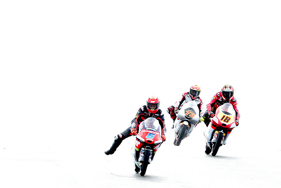 MOTO-PRIX-AUS